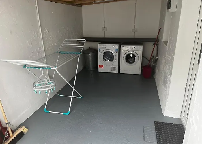 Main Street * Ballycastle (Mayo)